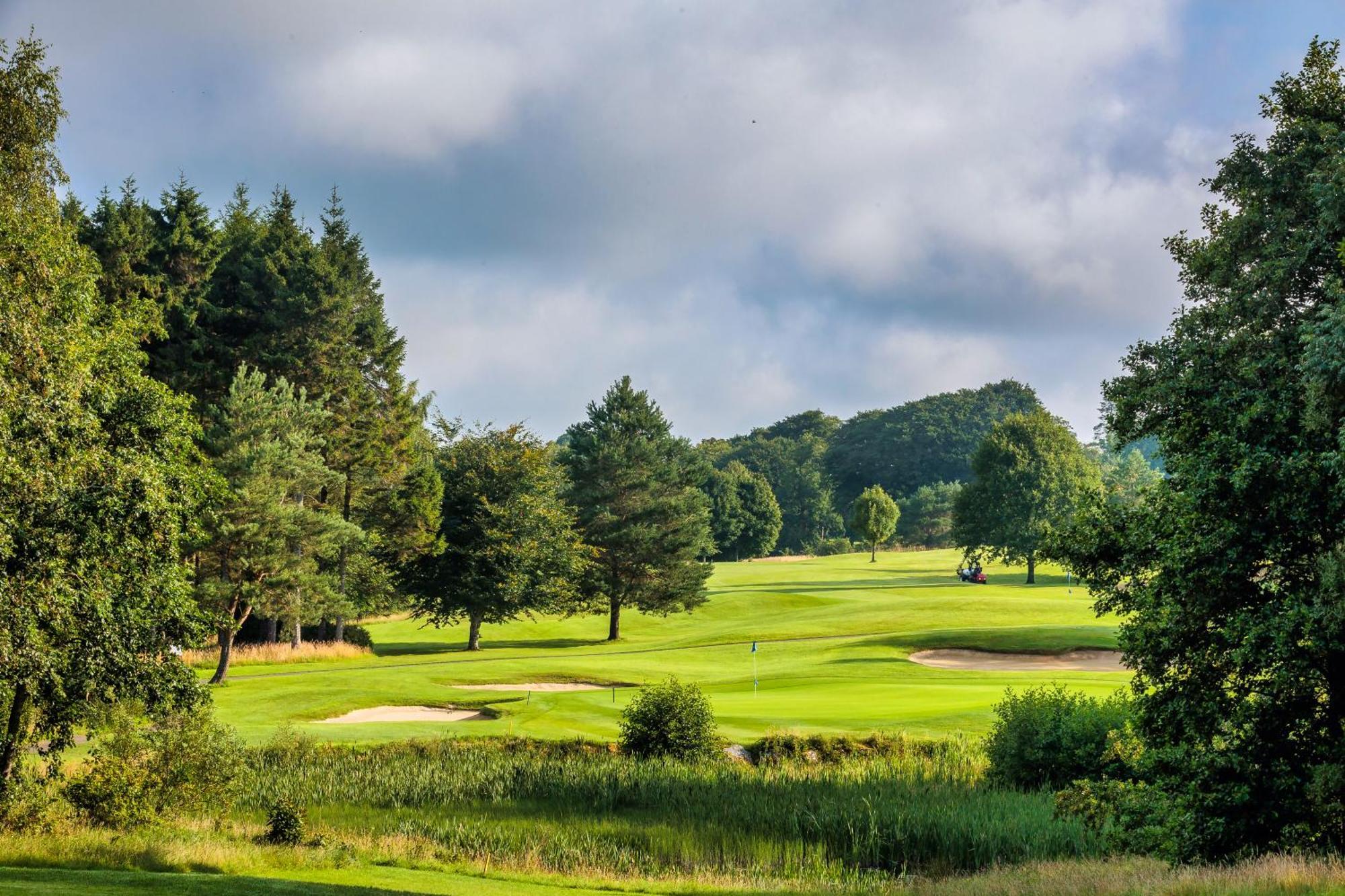 Tulfarris Hotel And Golf Resort 외부 사진