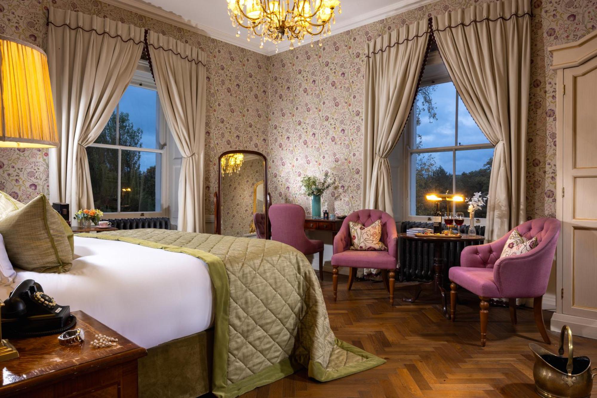 Tulfarris Hotel And Golf Resort 외부 사진
